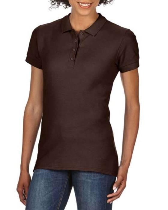 SOFTSTYLE® LADIES` DOUBLE PIQUÉ POLO - Dark Chocolate<br><small>EA-GIL64800DC-L</small>