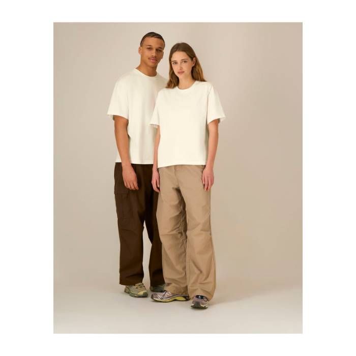 Ikonikus, közepesen vastag uniszex lezser póló - Cream<br><small>EA-STTU964C3611M</small>