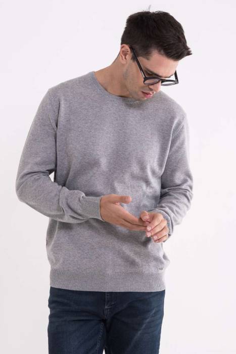 MEN’S CREW NECK FINE GAUGE COTTON PULLOVER - Light Melange Grey, #96989B<br><small>UT-lw9188lmg-l</small>