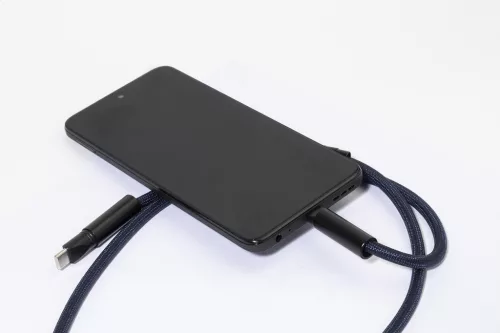 HolCharge 60 W-os RPET mobiltartós nyakpánt kábellel