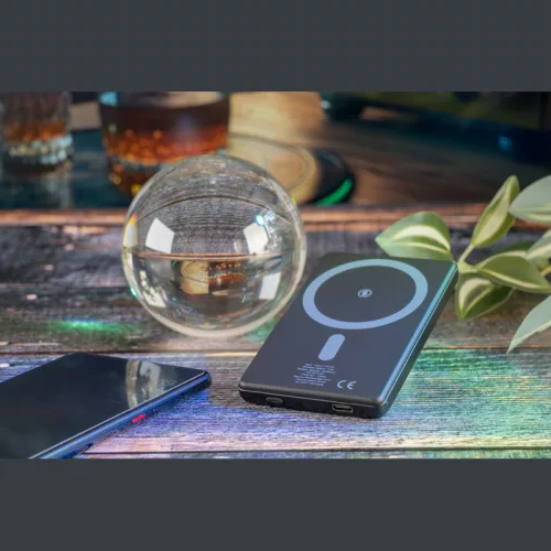 Donetsk powerbank, 5000 mAh (Fekete)