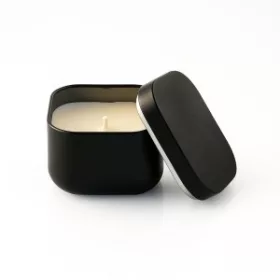 Gyertya vanília illattal (fekete)