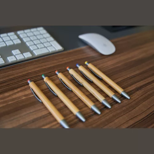 Bambusz golyóstoll érintőképernyőhöz (14,9 × ø 1,1 cm, Fekete)