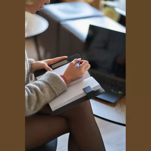 4000 mAh powerbank és A5 mappa