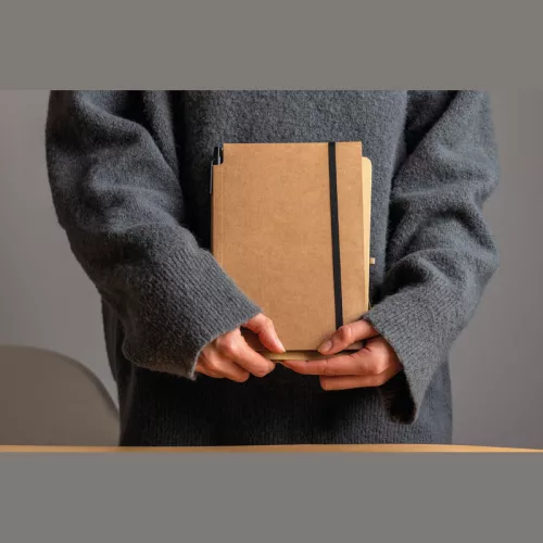 A5 jegyzetfüzet golyóstollal