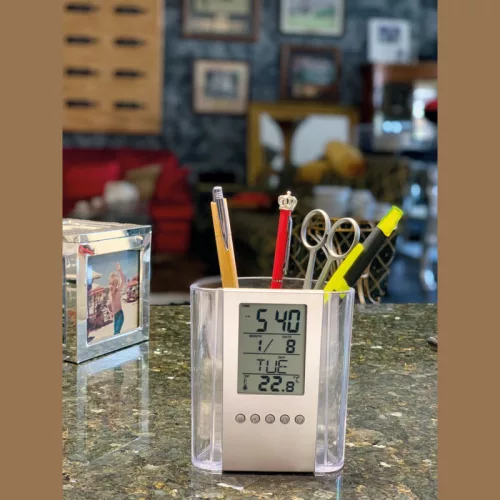 Akril asztali írószertartó