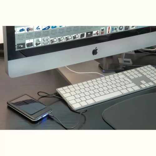 4000 mAh napelemes powerbank 