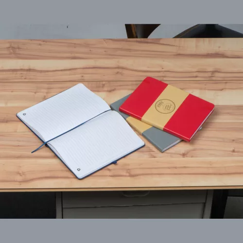 A5 újrahasznosított RPU jegyzetfüzet (Sötétkék)