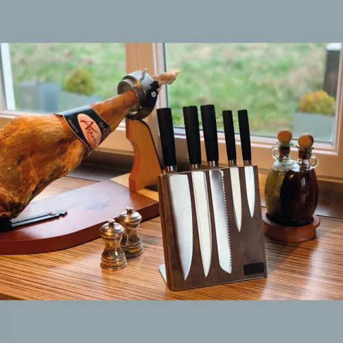 Késtartó és kés készlet