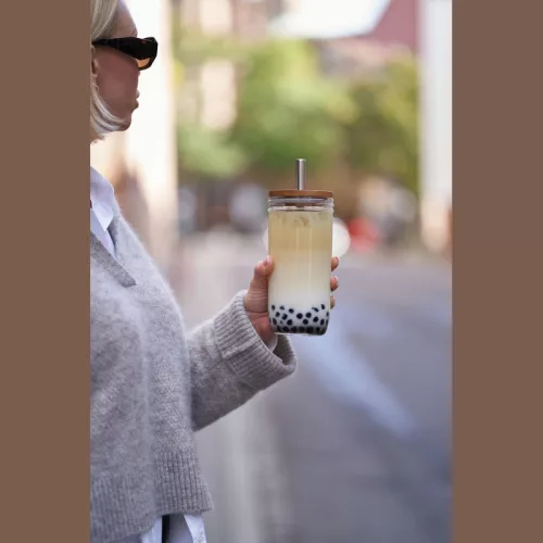 Üvegpohár szívószállal és bambusz fedéllel, 650 ml