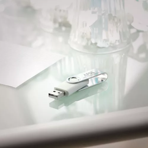 Techmate. USB flash 8GB (Fehér)